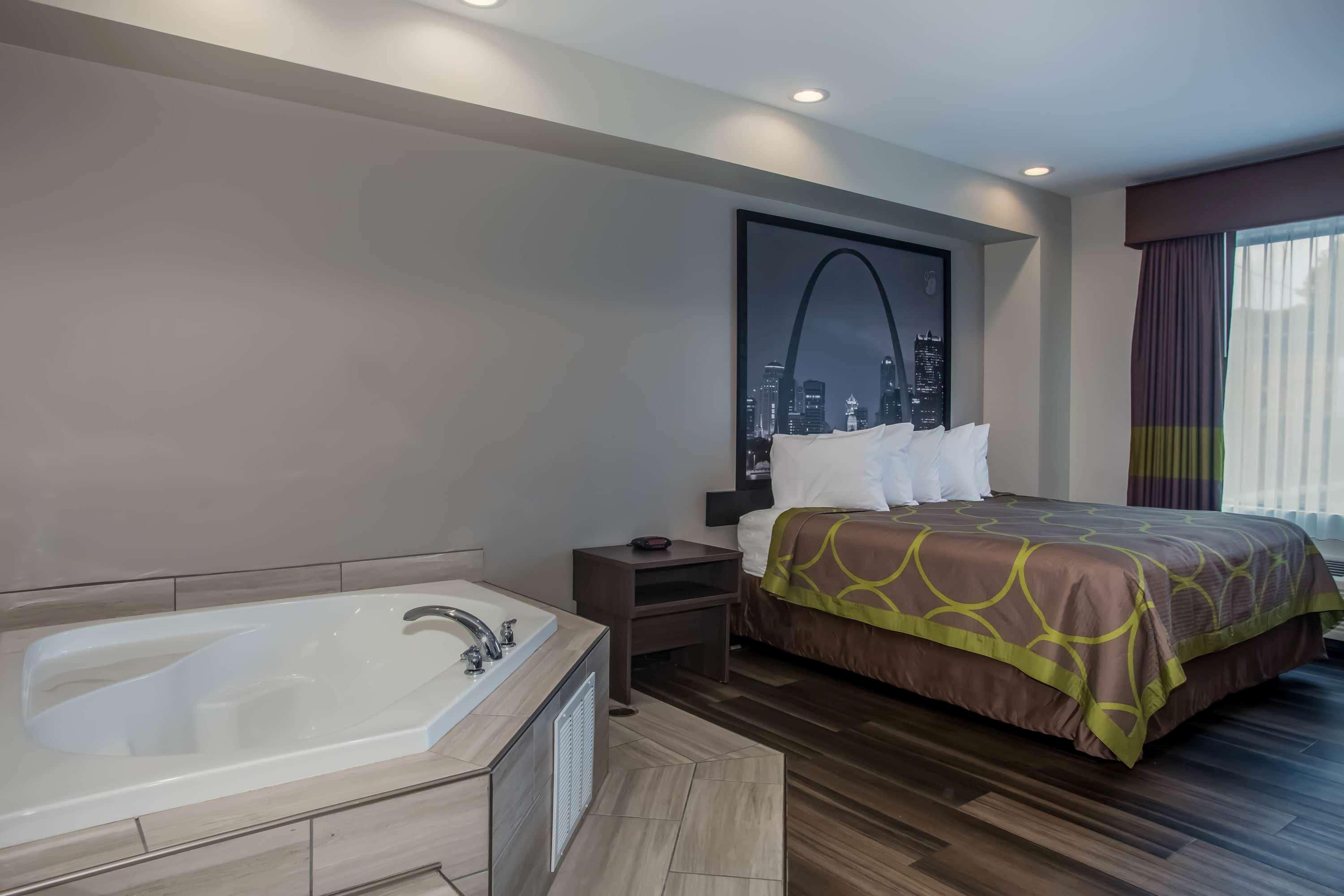 ซูเปอร์ 8 บาย วินด์แฮม เซนต์หลุยส์ นอร์ท Hotel เซนต์ลูอิส ภายนอก รูปภาพ